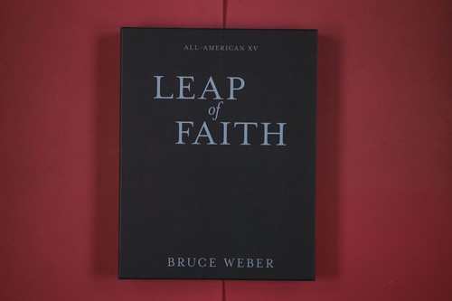 305909 bruce weber leap - 305909,