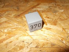 Relais 370 VW Passat 3B 8D0951253