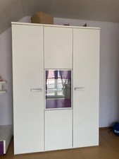 Jugendzimmermöbel von Röhr. In weiß-lila Farbe.