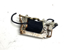 Märklin 3053-3054 BR 103--UMSCHALTER mit SCHRAUBE      -- 101/ 7