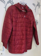 Rote leichte Steppjacke Gr. 48