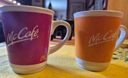 Cafe mc donalds 2010er - x,