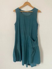 Locker geschnittenes Kleid