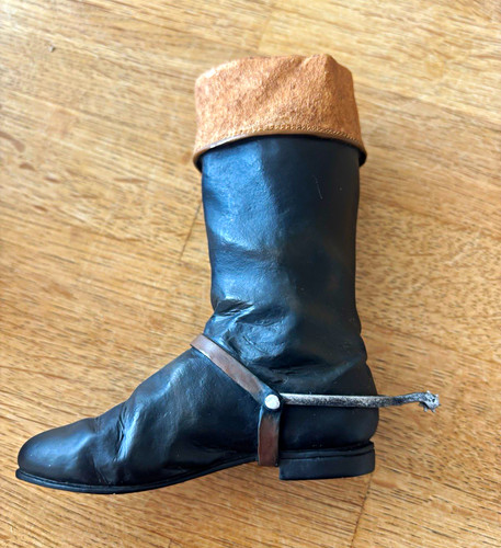 Just the right shoe - right,
