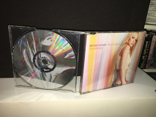 Britney spears slave 4 u - i'm,