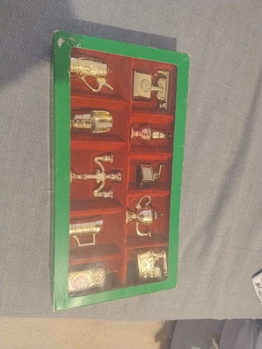 Vintage die cast collectibles - cast,