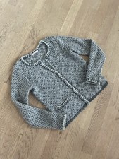 Schöne Strickjacke Bloom Grau