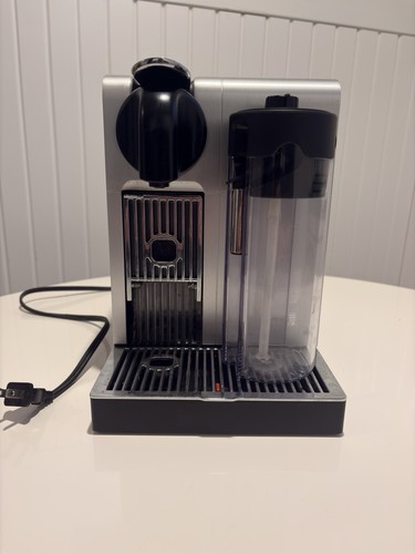 Nespresso lattissima pro - nespresso,