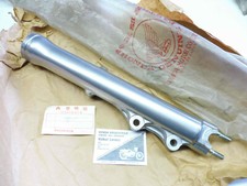 Neu orig Honda Gabelgehäuse