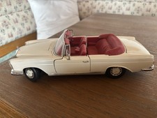 Maisto Mercedes Benz 280SE