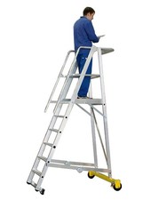 Zarges fahrbare Podestleiter