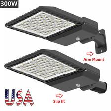 200/300W LED Parking Lot Light