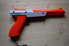 NES - Original Nintendo NES Zapper (Orange)
