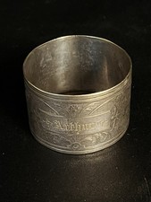 Antiker Serviettenring aus Silber, mit Namensgraviur "Arthur"