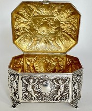 Grosse Dose Schatulle 835er Silber W. Geist Hanau. Um 1920. 561 gr.