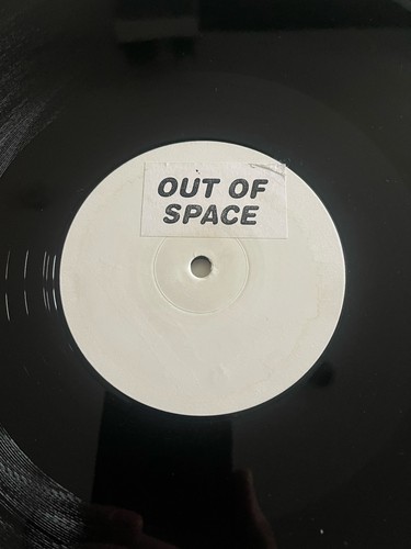 Schranz040 out space - of,