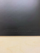 der-materialspezialist STÖRKRAFT schwarz mit 1,9mm rosa Dämpfungsschwamm