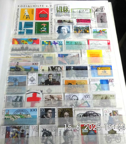 Seitiges briefmarkenalbum - 64,