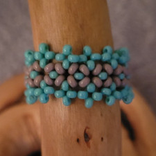 handgefertigter Ring aus