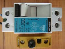 Schupa - Schutzschalter + Sicherungsklemme