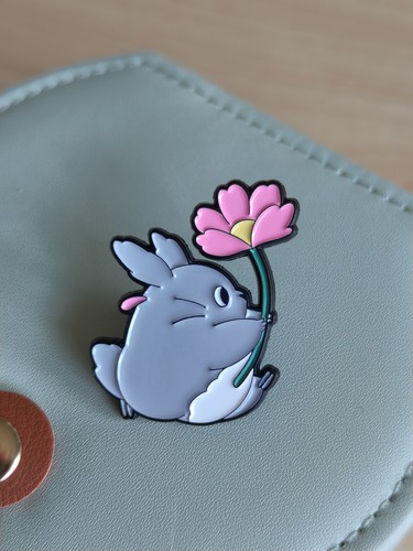Totoro ghibli studios pin - totoro,