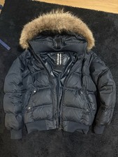 Boomboogie Bomberjacke Daune in L mit abnehmbaren Fell an der Kapuze.