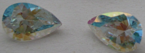 Cubic zirkonia 6 mm - cubic,