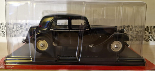 Citroen traction 1 - bl, 1:24