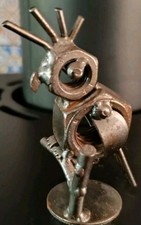 Kakadu aus Metall Kunst Handarbeit aus Muttern