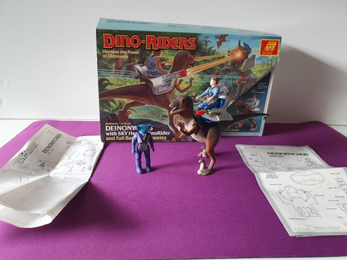 Dino riders deinonychus with - dino,