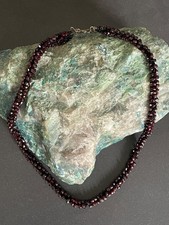 Antikes Collier aus böhmischen Granaten – vierreihige Eleganz