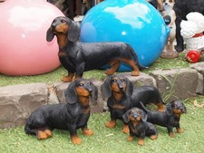 Dackel Deko Figur wetterfest lebensecht Hundefigur Jagd Teckel Gartendeko Neu