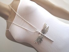 Damen Hals Kette lang Modekette Statement Silber Libelle Strass Lagenlook  Trend