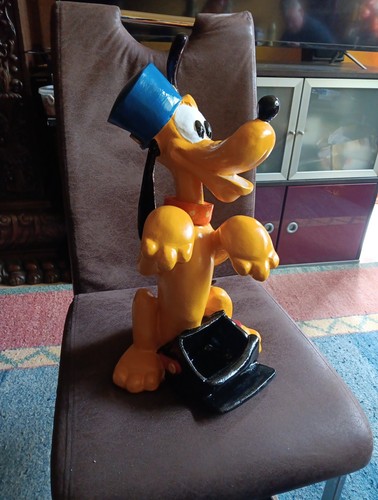 Pluto als postbote figur - pluto, walt