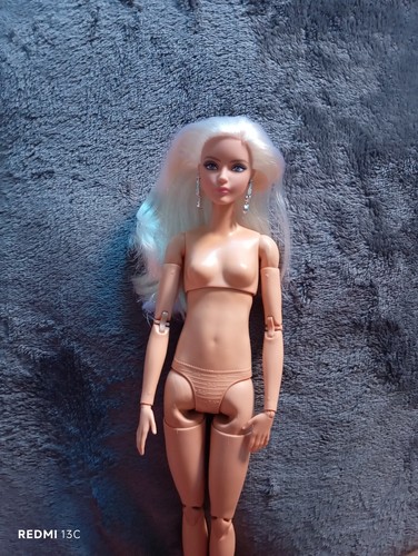 Barbie basic model - barbie, to