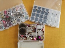 Bastelsachen Perlen, Strasssteine,  u.v.m. Siehe Fotos