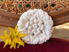 Stucco- kleine süsse Stuckrosette 120-416 aus Stuckgips 7,5cm Dekor Deko