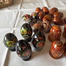 Konvolut 25 St. Ostereier, Holz Ei geschnitzt handbemalt ukrainisch- russisch