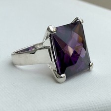 Sterling Silber lila riesig CZ