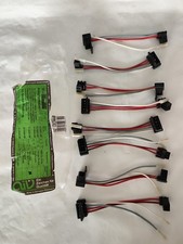 Aus einer Werkstattauflösung: 8 Adapterkabel mit Verpackung