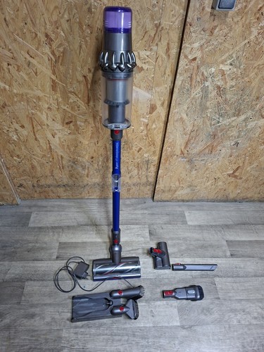 Akuu staubsauger dyson v11 - ,