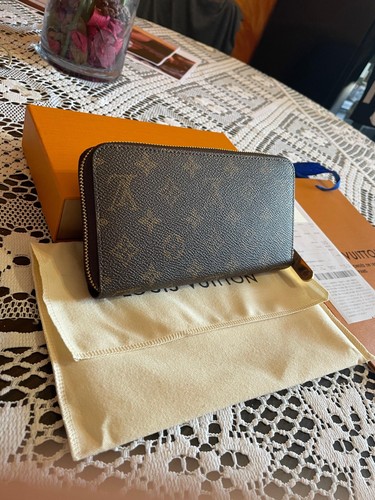 Louis vuitton zippy - louis,