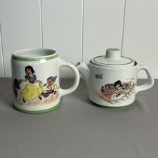 Tea set teapot and mug Snow