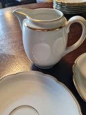 Milchkännchen, Goldrand, alt und  2 Untertassen, Inka, Seltmann Weiden,