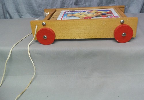 Kenny holzbauwagen mit bunten - holzbauwagen,