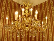 GROSSER KRONLEUCHTER SPANIEN 8 ARMIG 16 LAMPEN 2 ETAGEN MESSING KRISTALL GOLD Ø 37"