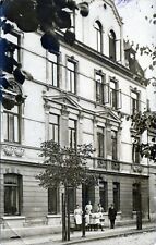 ALTES PHOTO - FAMILIE VORM WOHNHAUS