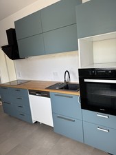 Einbauküche mit Elektrogeräten, Gebraucht, Petrol 