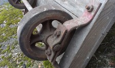 sehr alte Rollpalette Industriedesign Loft Bauhaus WK 2 ?