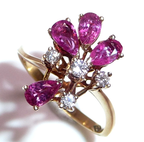 Ring 585 gold ct rubin - 585,